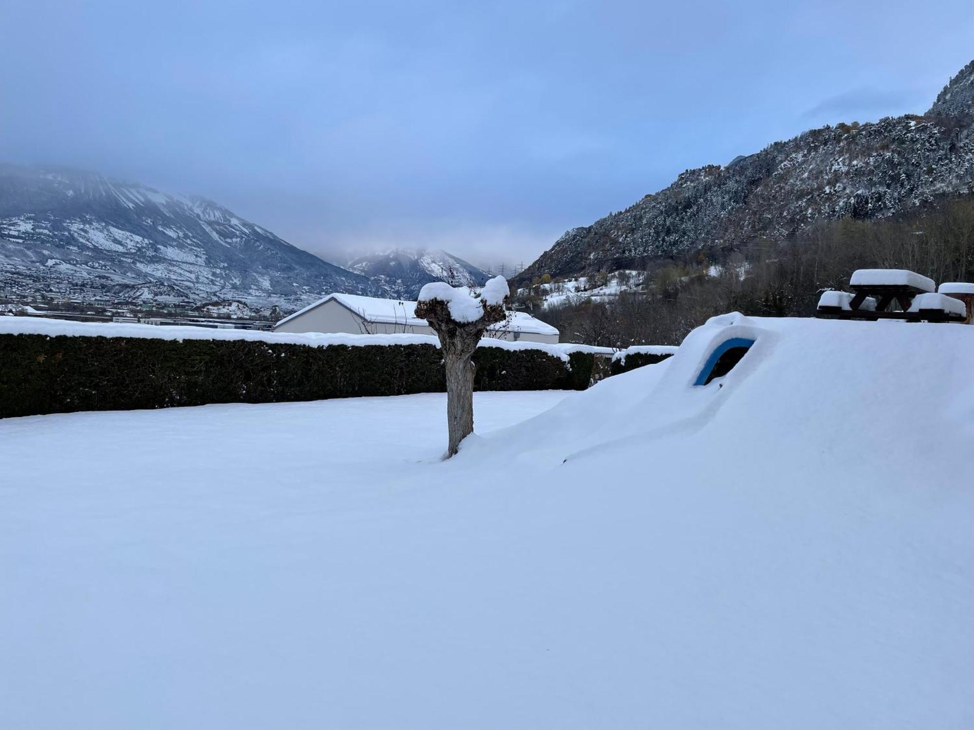 Vila Charmante Maisonnette Avec Vue Sur Les Montagnes Chalais Exteriér fotografie